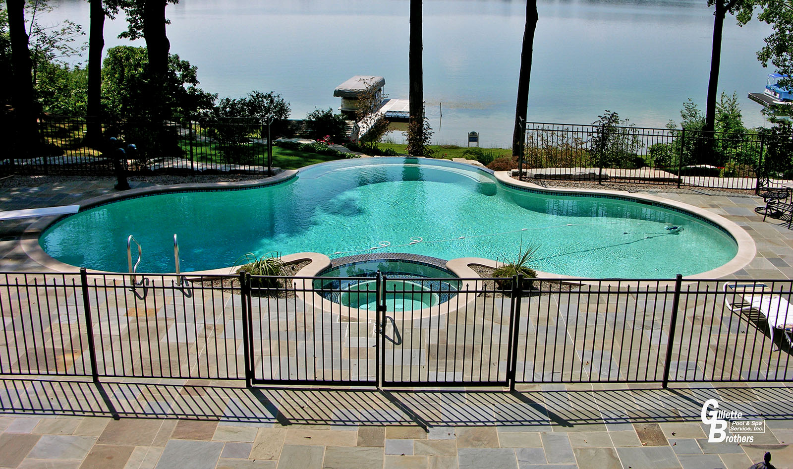 Negative Edge Pool Design
