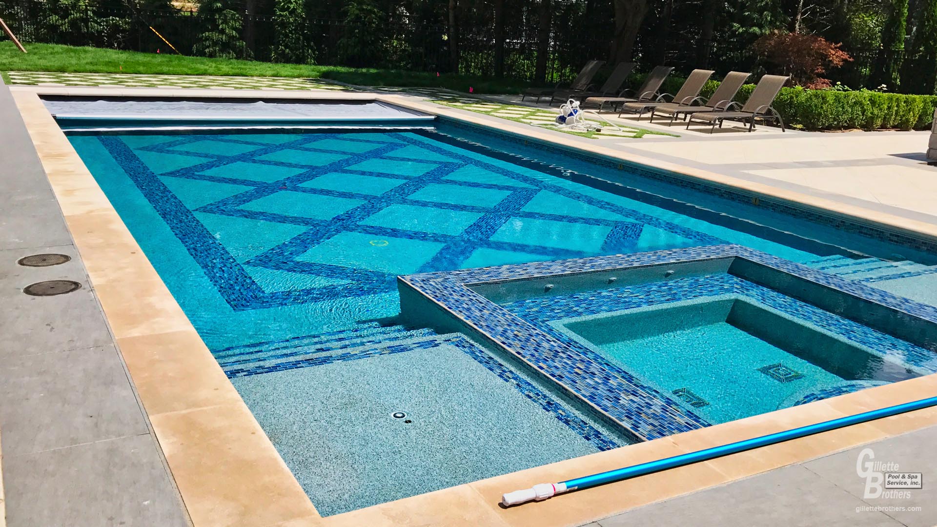 Outdoor Pool Construction & Design