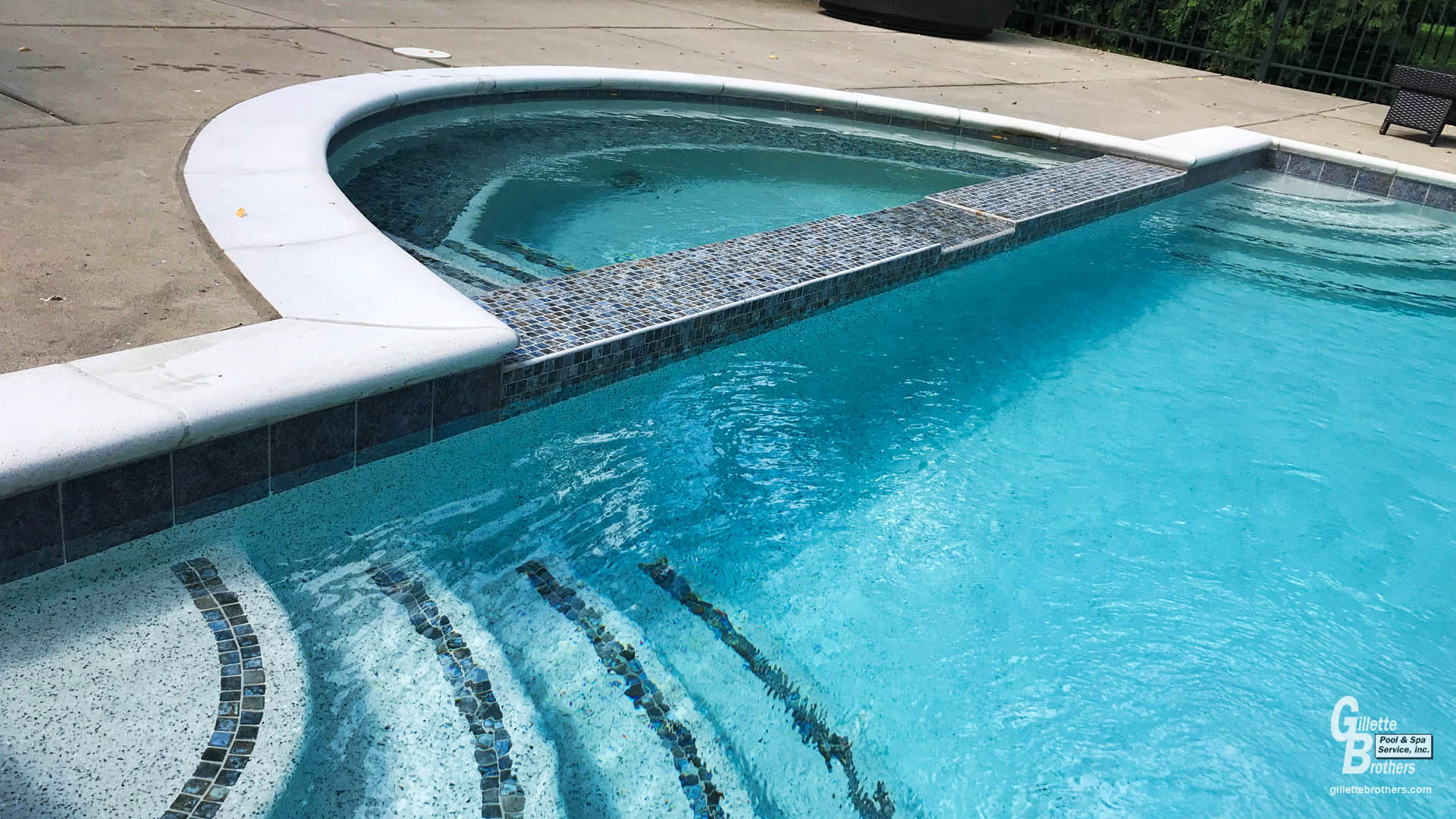 gillette-brothers-outdoor-pool-spa-hot-tub