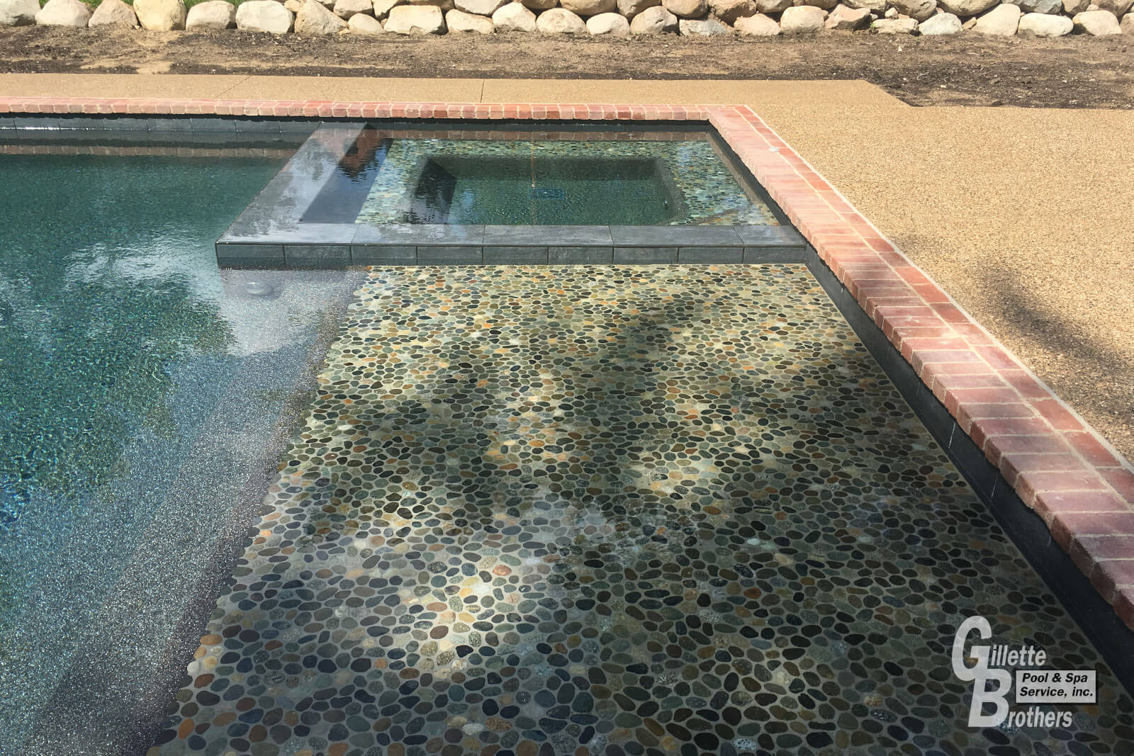 gillette-brothers-outdoor-pool-spa