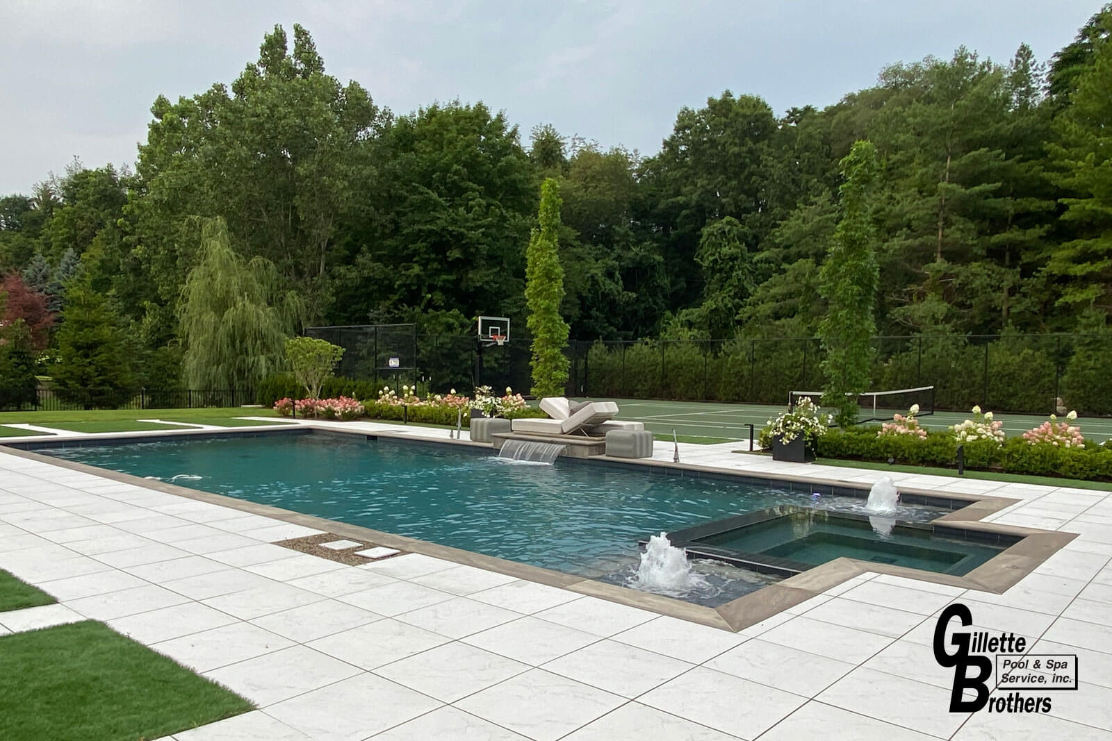 gillette-brothers-outdoor-pool-spa-water-feature