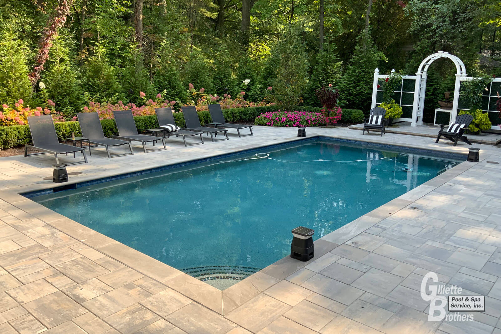 gillette-brothers-outdoor-pools