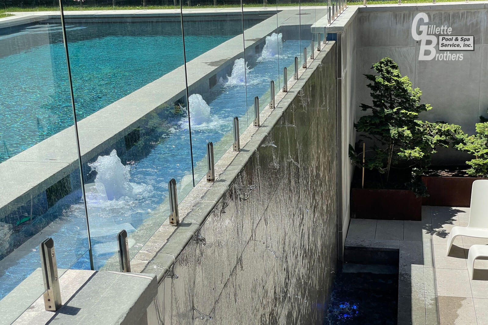 gillette-brothers-outdoor-pools-water-feature